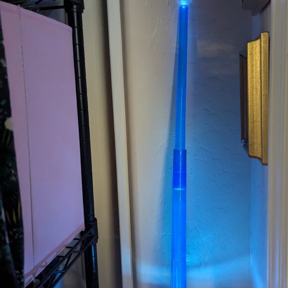 NWT Blue Lightsaber Rey 2019 Retractable Star Wars Disney Collectible Toy Hasbro - Picture 8 of 11